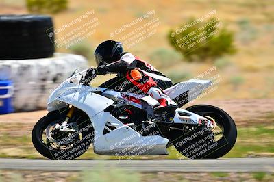 media/Apr-13-2025-TrackXperience (Sun) [[fb1ef998a6]]/Level 2 (Intermediate)/Turn 2 (Session 5)/